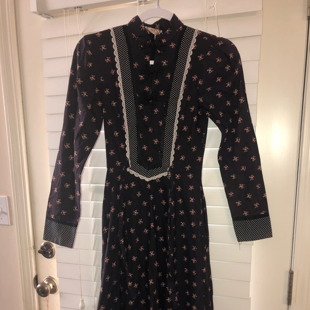 Polka Dot Floral Black Gunne Sax Dress Repairs